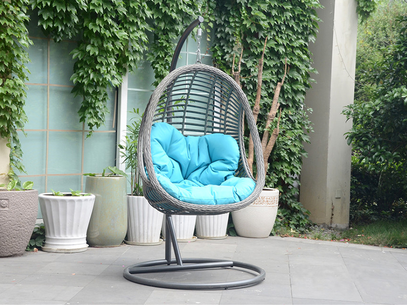 Desbloquee su nuevo hogar favorito y explore el encanto de la silla colgante de ratán para exteriores